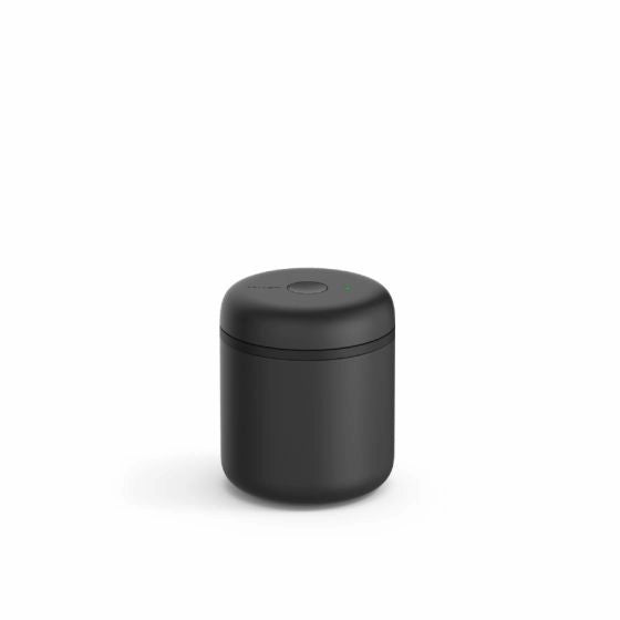 Matte Black Fellow Electric Atmos 0.7L on a white background